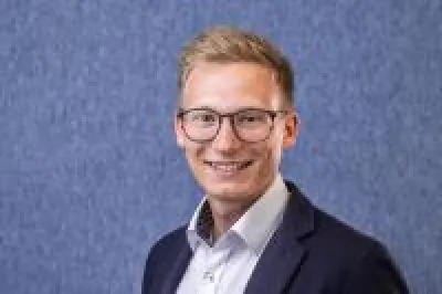 Manuel Vogl, Kontaktperson