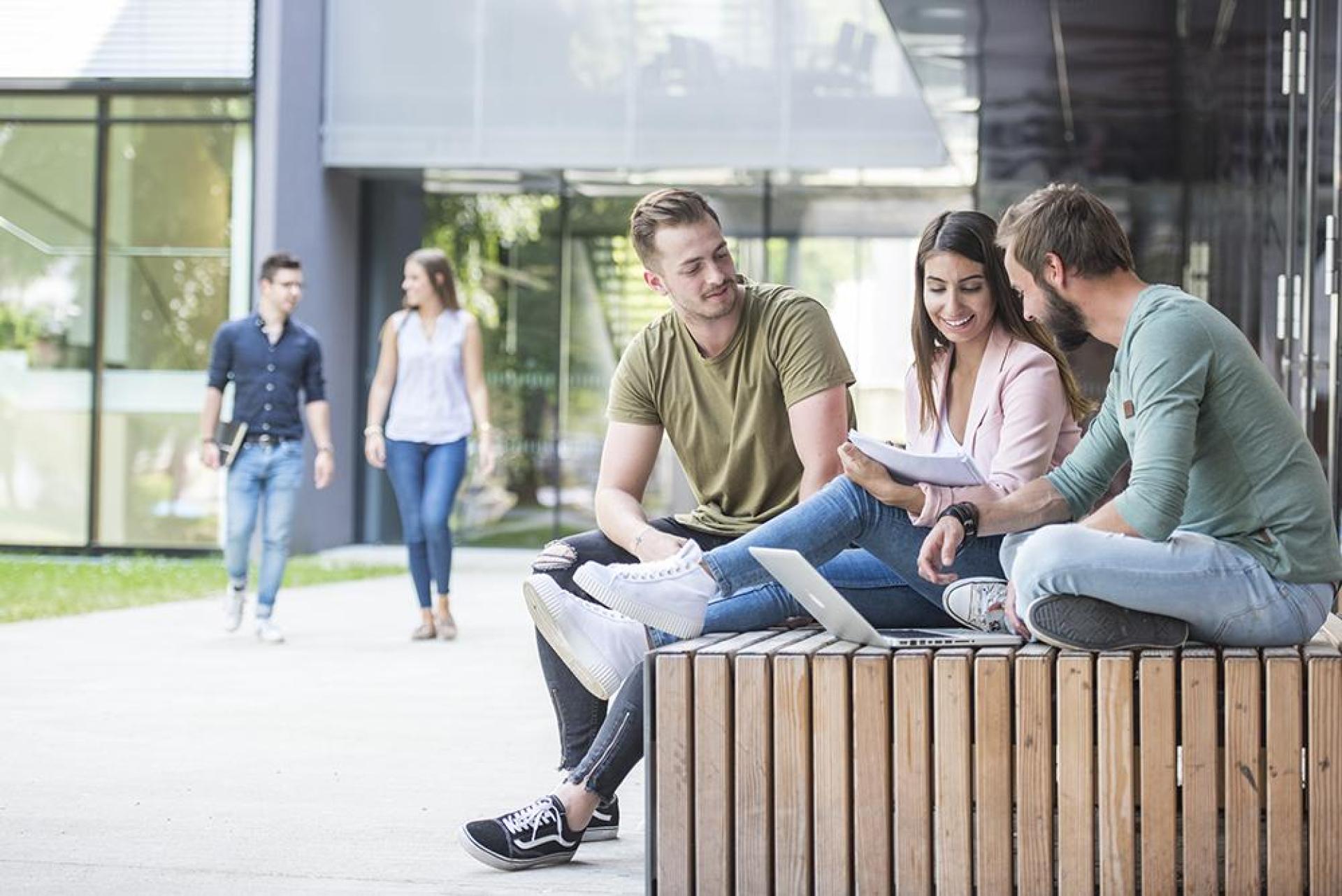 Fachhochschule Kufstein Tirol Impressionsbilder des Arbeitgebers Nummer 1