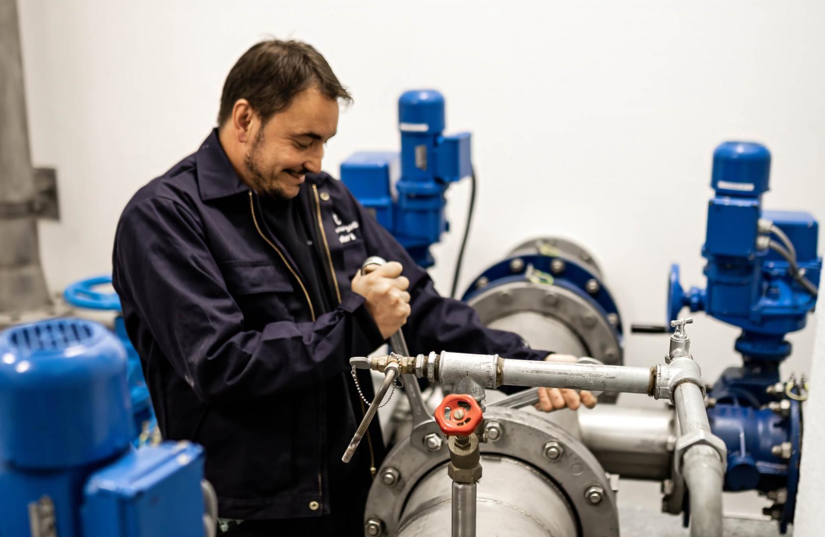 Mitarbeiter:in Infrastruktur und Wasserversorgung | Wasserleitungsmonteur:in job posting header image
