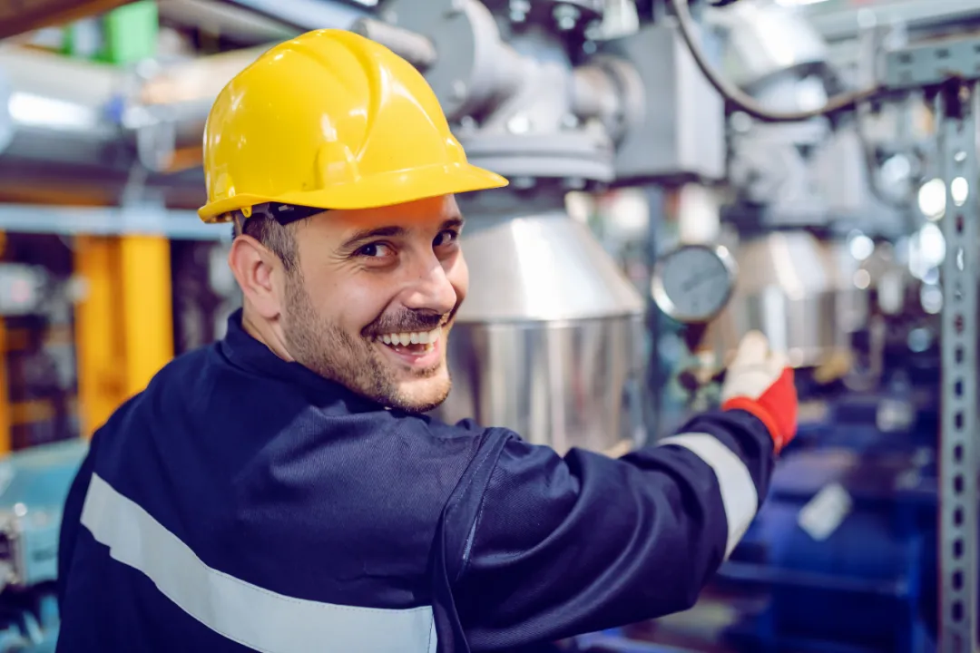 Produktionsarbeiter:in (m/w/d) Bezirk Innsbruck-Land job posting header image