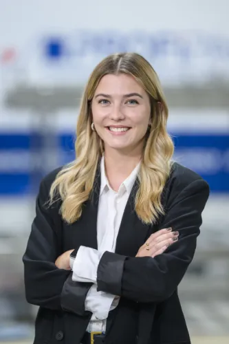 Julia Zaglacher, Kontaktperson