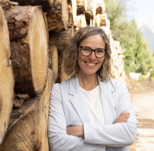 Iris Köstler, Kontaktperson