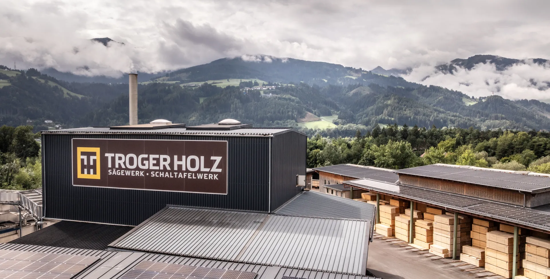Troger Holz Ges.m.b.H. Säge- & Schaltafelwerk Arbeitgeber Profil Banner Bild