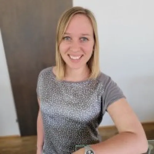 Lisa Steinberger, Lisa Steinberger
