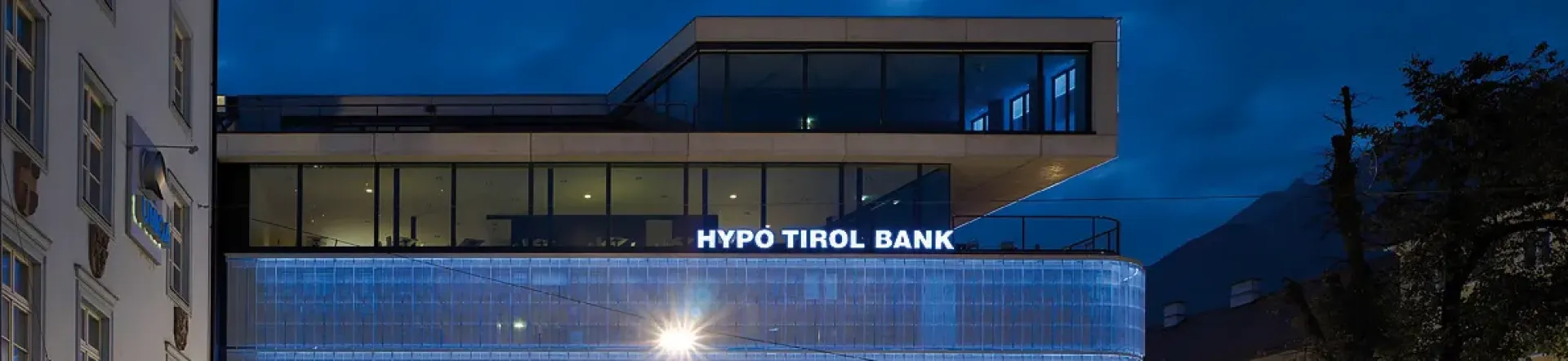 Hypo Tirol Bank Arbeitgeber Profil Banner Bild